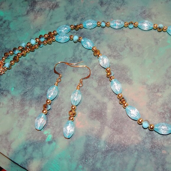 Heavenly handmade necklace/earring set in sky blue - two earring style options - Picture 8 of 11
